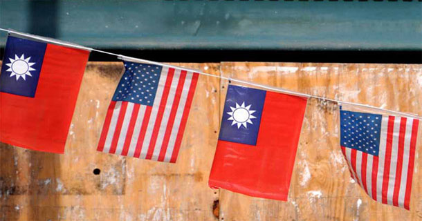 美国和台湾的国旗。照片：文件