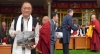 印度国会下议院议员尼龙·艾灵手捧《图说西藏史》/西藏精神领袖达赖喇嘛尊者八十二华诞官方祝寿活动上揭幕